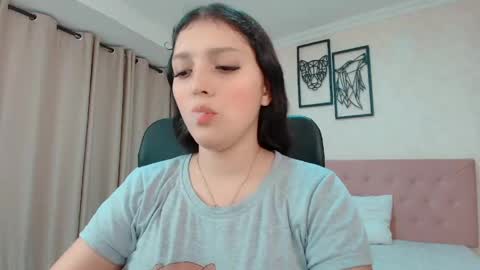 Sarahs Room online show from 6, 5, 2026