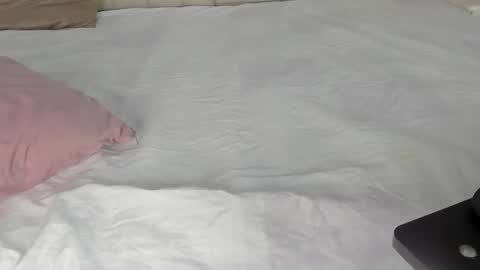 im olivia IG littleolivia01 online show from 16, 2, 2025