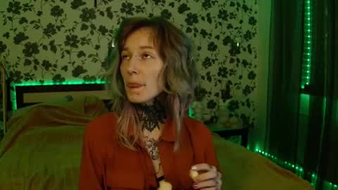 Niki  free tg channel with some photos gifs and info about streams  online show from 14, 10, 2025