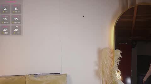 littletammy_ online show from 8, 4, 2026