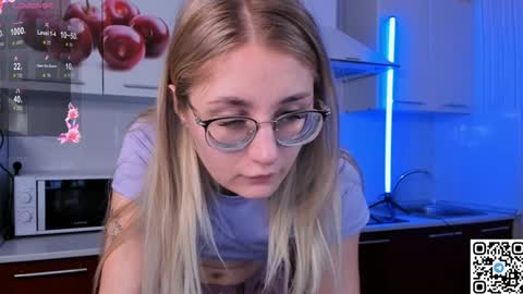 My name is Livy Nice to meet you  Thumbs up please its important online show from 10, 12, 2024