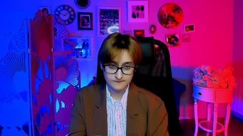 Snapshot of lixeluna chatting on 7, 4, 2026 LixeLuna online show from 7, 4, 2026