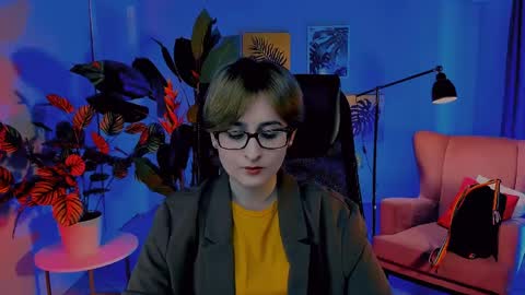 Snapshot of lixeluna chatting on 16, 4, 2026 LixeLuna online show from 16, 4, 2026