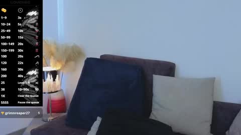 Snapshot of liz_devine chatting on 21, 1, 2025 liz online show from 21, 1, 2025