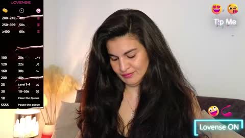 Snapshot of liz_devine chatting on 2, 3, 2025 liz online show from 2, 3, 2025