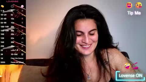 Snapshot of liz_devine chatting on 8, 3, 2025 liz online show from 8, 3, 2025