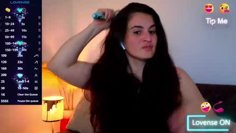 Snapshot of liz_devine chatting on 10, 3, 2025 liz online show from 10, 3, 2025