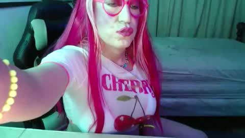 Lizi Chery Strawbery online show from 22, 3, 2026