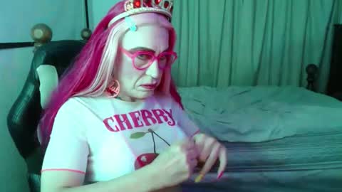 Lizi Chery Strawbery online show from 12, 4, 2026