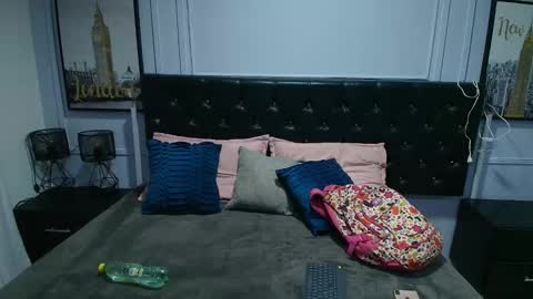 Snapshot of lizz_tender chatting on 7, 2, 2025 Lizz online show from 7, 2, 2025