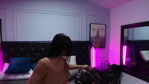 Snapshot of lizz_tender chatting on 12, 2, 2025 Lizz online show from 12, 2, 2025