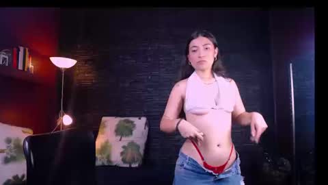 Snapshot of lizzie_collin chatting on 23, 9, 2025 Lizzie online show from 23, 9, 2025