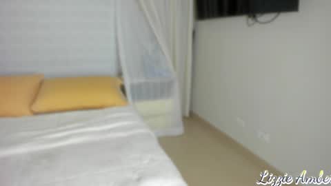 Snapshot of lizzieamber chatting on 31, 1, 2025 lizzieamber online show from 31, 1, 2025