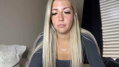 lizzy2bizzy online show from 1, 4, 2026