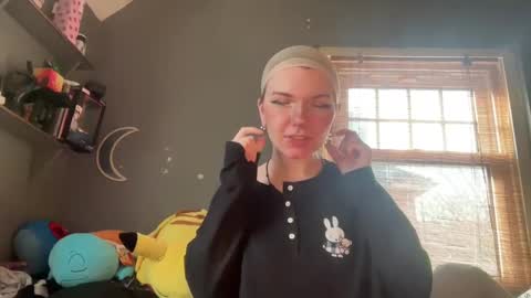 lizzybunny online show from 19, 2, 2025