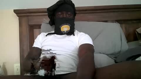 Snapshot of llcoolblack chatting on 21, 4, 2026 llcoolblack online show from 21, 4, 2026
