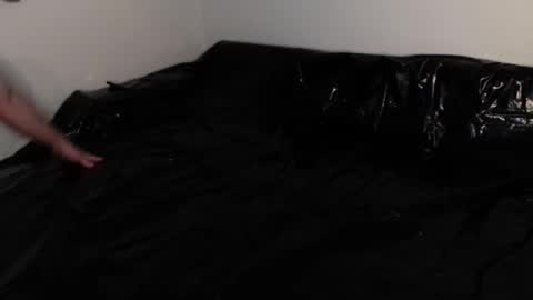 llovelatex online show from 16, 12, 2025