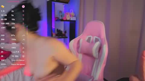 Snapshot of loaluxury chatting on 28, 11, 2025 Pamela online show from 28, 11, 2025