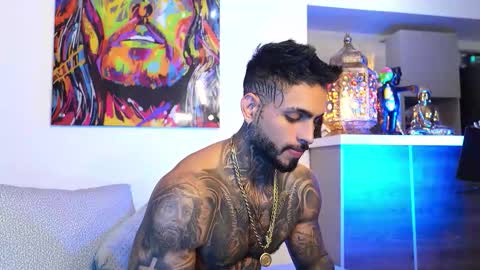 logan_hugh8 online show from 9, 9, 2025