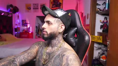 logan_hugh8 online show from 1, 4, 2026