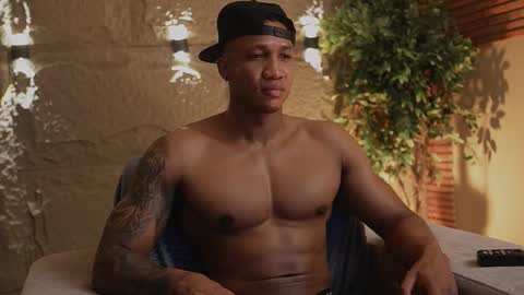 logan_varela online show from 10, 11, 2025