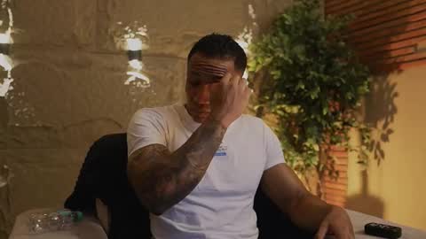 logan_varela online show from 16, 11, 2025