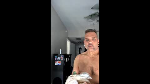 Snapshot of loganreaves69 chatting on 2, 5, 2026 Logan Reaves online show from 2, 5, 2026
