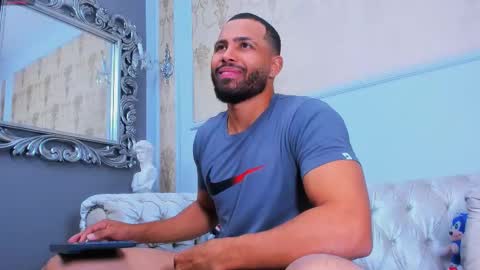 Snapshot of logansimmons chatting on 9, 9, 2025 U can call me Logan online show from 9, 9, 2025