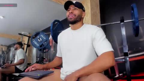 Snapshot of logansimmons chatting on 15, 9, 2025 U can call me Logan online show from 15, 9, 2025