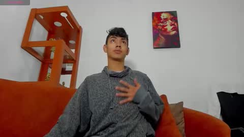 logantwink18 online show from 21, 9, 2025