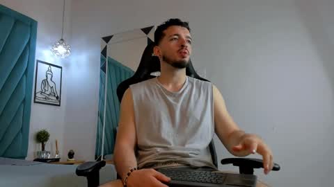 Logan Wolf online show from 4, 4, 2026