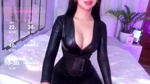 Snapshot of loisewilliams chatting on 30, 1, 2025 Mistress L online show from 30, 1, 2025