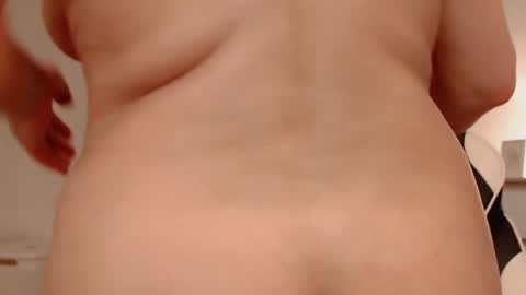  Lola  online show from 27, 2, 2026