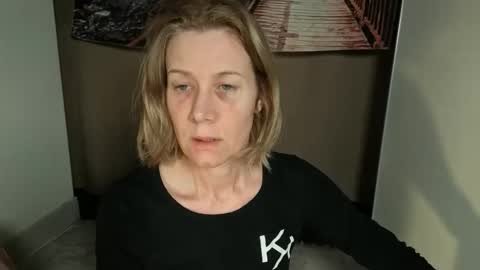 Snapshot of lola_belgium chatting on 19, 4, 2026 lola_belgium online show from 19, 4, 2026