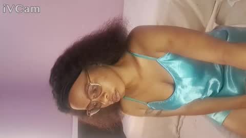Lola Coco online show from 27, 4, 2026