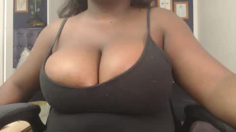 lola_honney online show from 6, 1, 2026