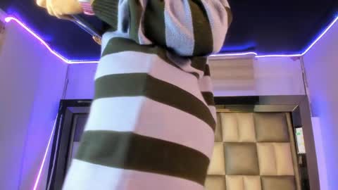 lola_js online show from 2, 4, 2026