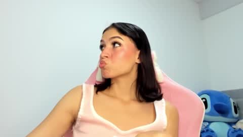 Lola Kamila online show from 22, 2, 2025