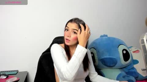 Lola Kamila online show from 12, 1, 2026