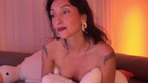 lola_la_lita online show from 23, 2, 2026