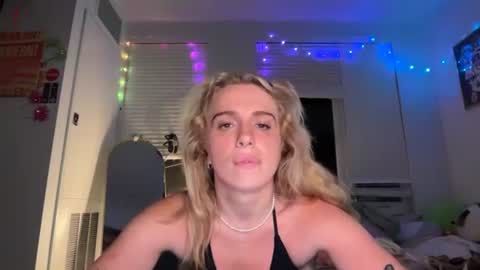 Snapshot of lolaa555 chatting on 22, 7, 2026 lolaa555 online show from 22, 7, 2026