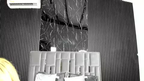 Lola Angel online show from 9, 11, 2025