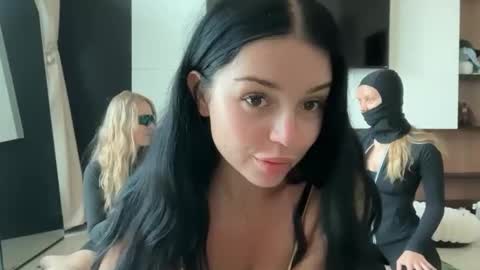 Lola online show from 22, 3, 2026