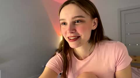 lolaatate online show from 19, 3, 2026