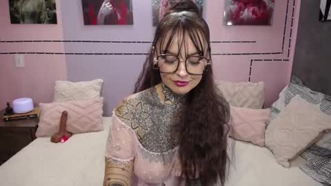 Lola online show from 28, 5, 2026