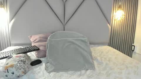 Snapshot of lolabunnysc chatting on 5, 6, 2026 lolabunnysc online show from 5, 6, 2026