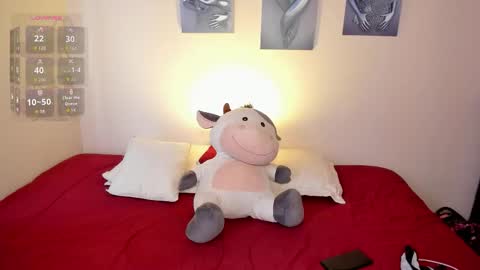 Snapshot of lolaleah_ chatting on 10, 11, 2025 Lola online show from 10, 11, 2025