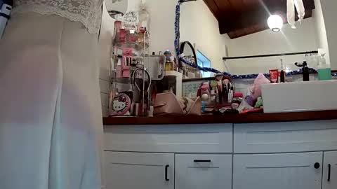 Lola Lixx online show from 2, 2, 2026