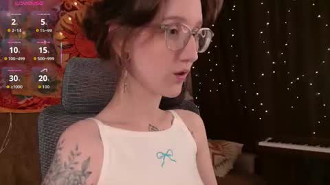 Snapshot of lolami_ chatting on 24, 6, 2026 lolami_ online show from 24, 6, 2026