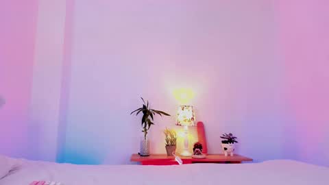 Lola online show from 12, 3, 2025